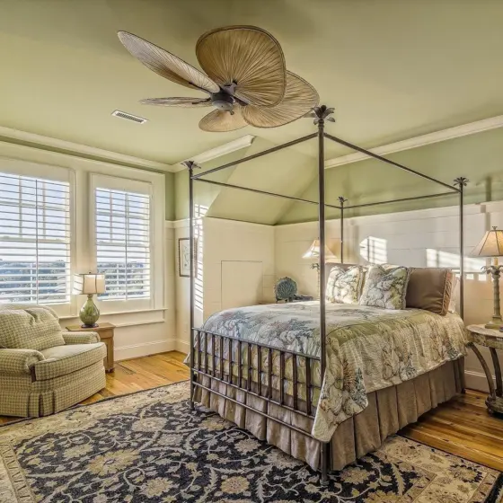 How Much Is My Antique Cast Iron Bed Frame Worth? A Practical 2026 Valuation Guide